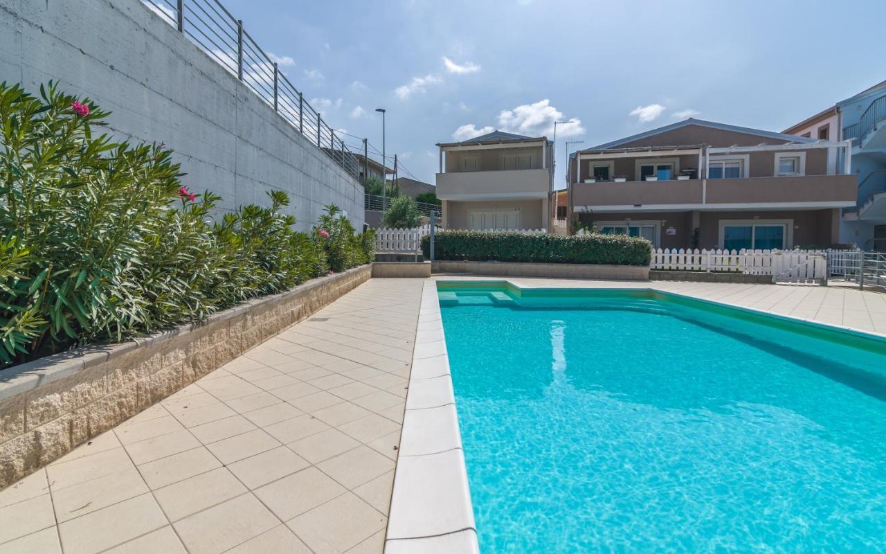 Villetta Federico Climatizzata Con Giardino Privato Viddalba Экстерьер фото