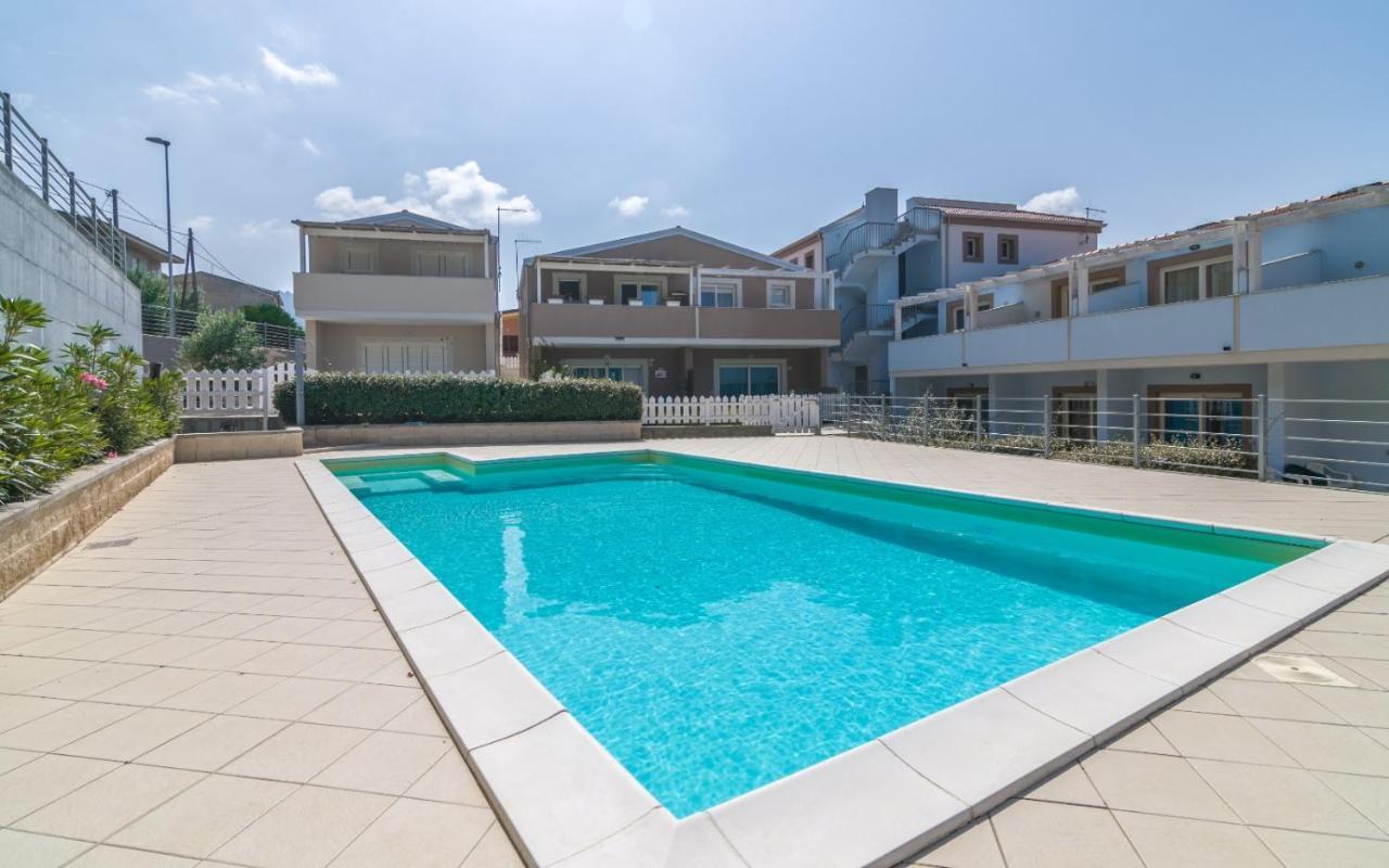 Villetta Federico Climatizzata Con Giardino Privato Viddalba Экстерьер фото