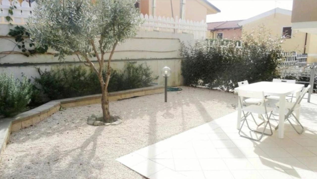 Villetta Federico Climatizzata Con Giardino Privato Viddalba Экстерьер фото