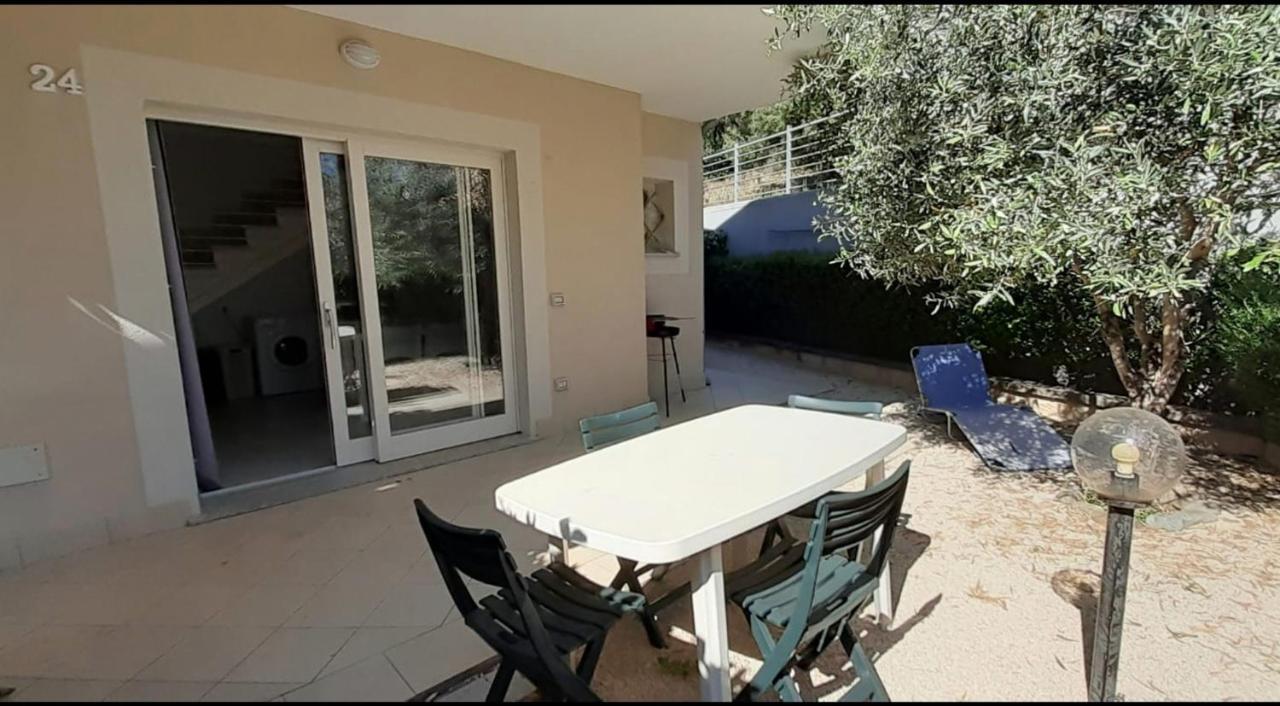 Villetta Federico Climatizzata Con Giardino Privato Viddalba Экстерьер фото