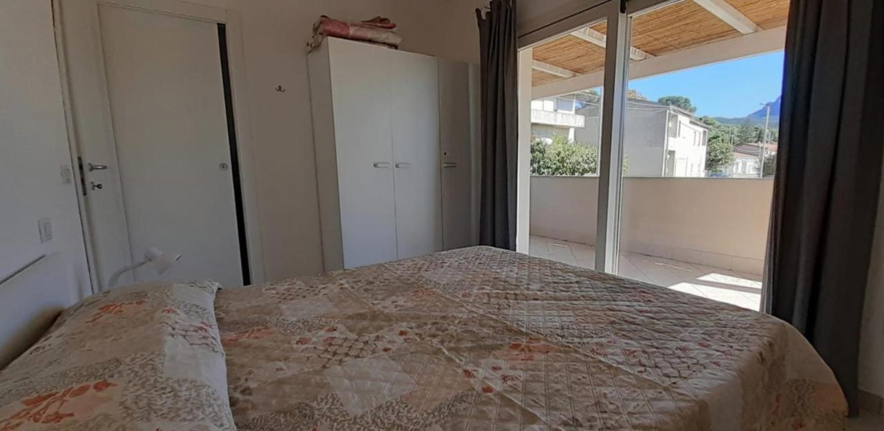 Villetta Federico Climatizzata Con Giardino Privato Viddalba Экстерьер фото